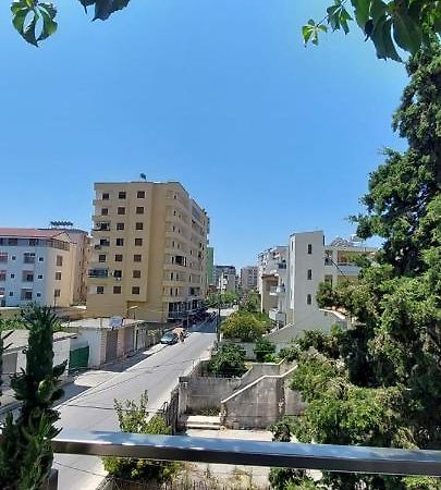 Villa Madani Durrës Exteriör bild