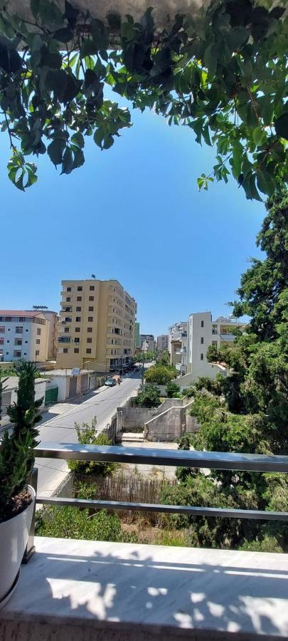 Villa Madani Durrës Exteriör bild